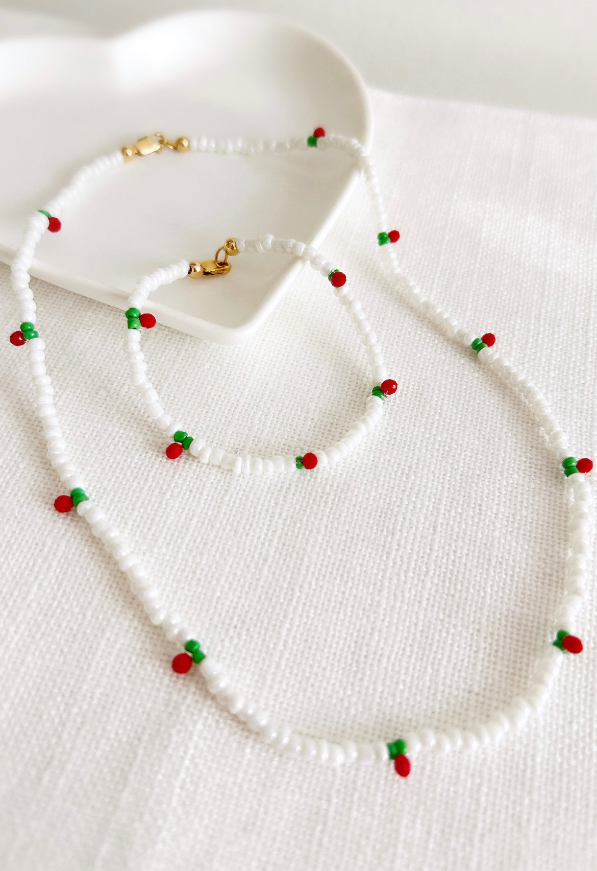 Cherries beaded necklace
