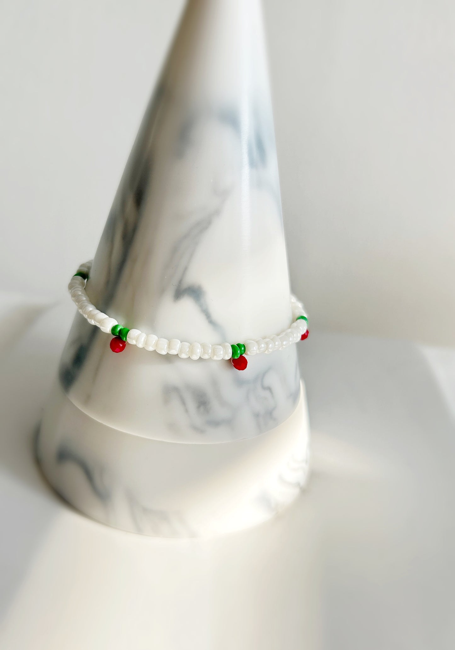 Cherries seed bead bracelet