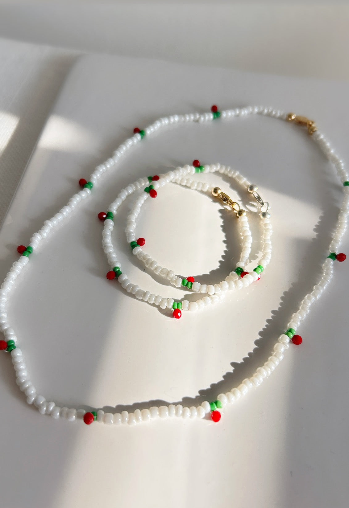 Cherries beaded necklace