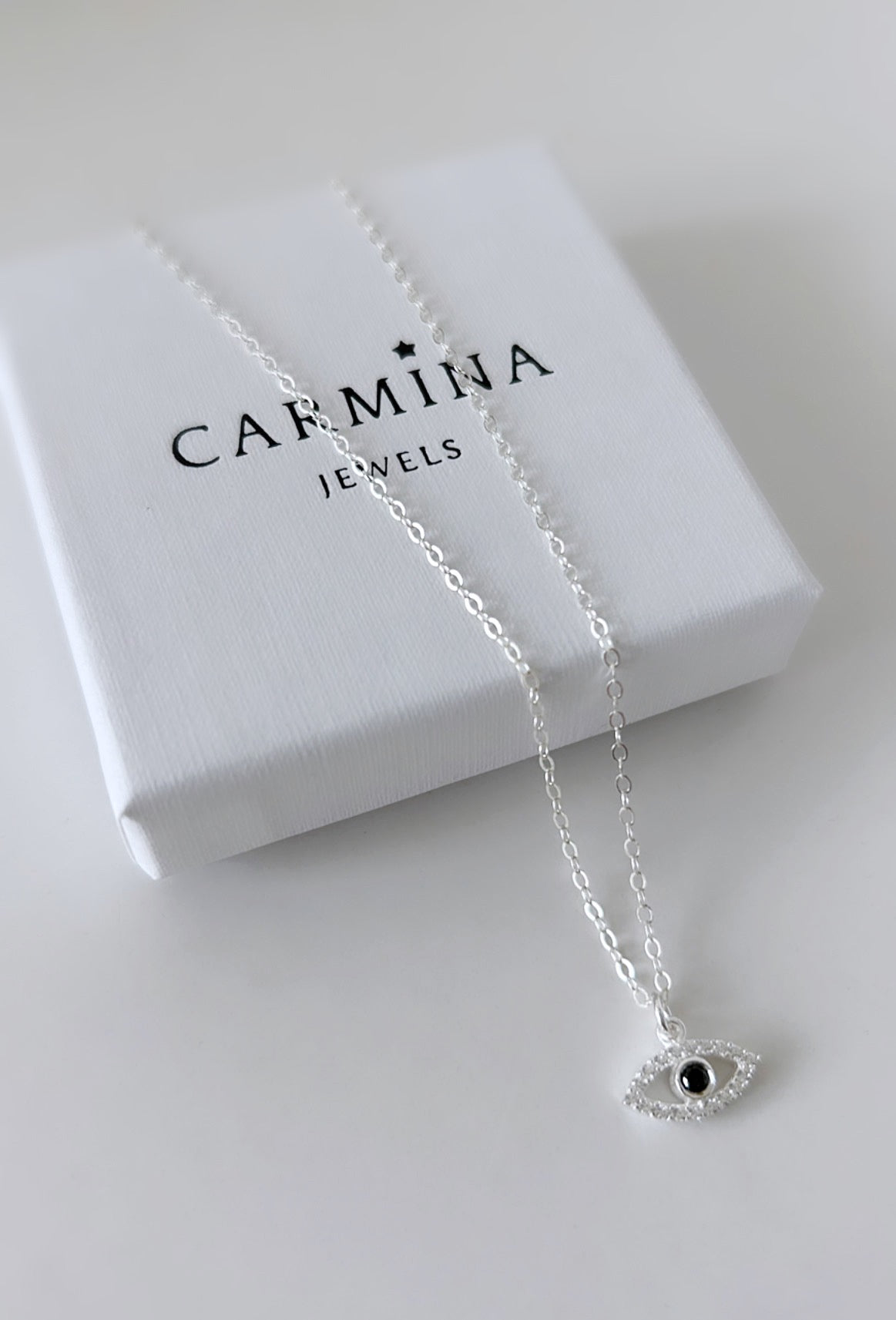 Lucky eye bracelet