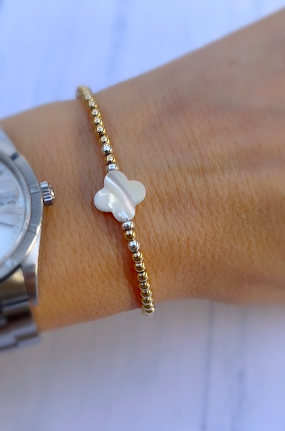 Mother of Pearl clover bracelet