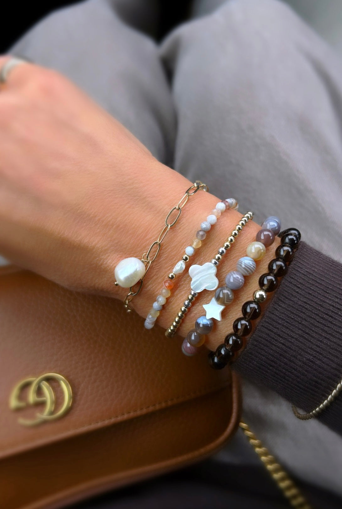 Botswana agate crystal beaded bracelet With a central rice pearl on a stretch cord