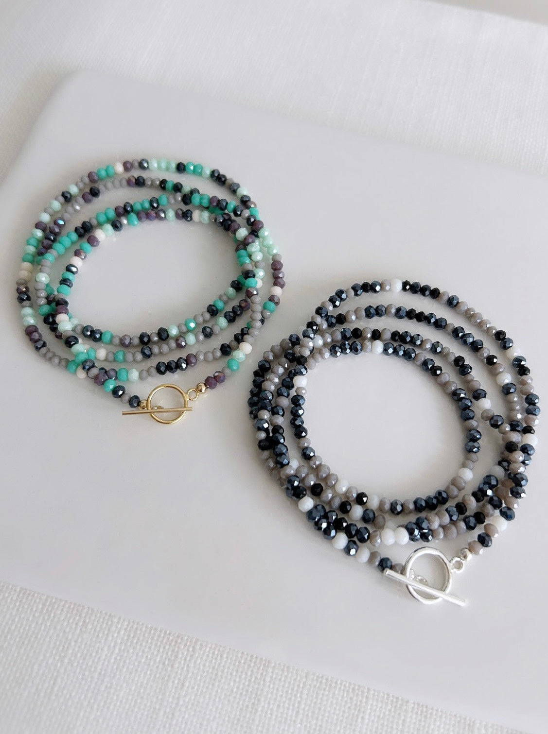 Glass bead lariat necklace