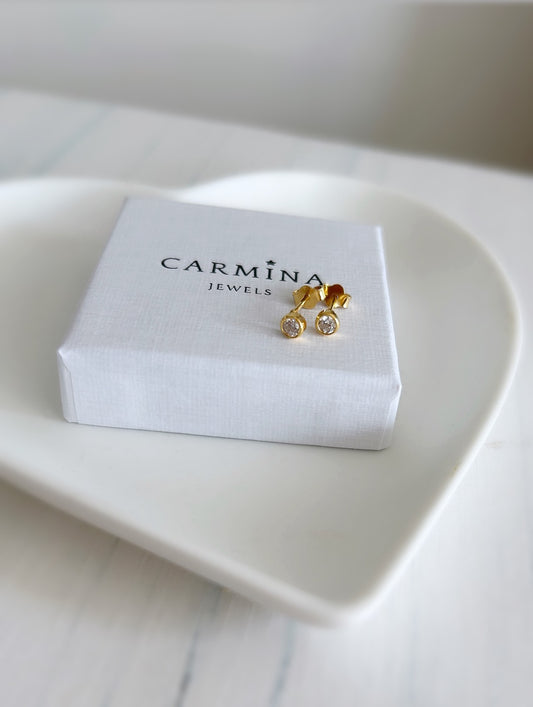 Cubic zirconia studs