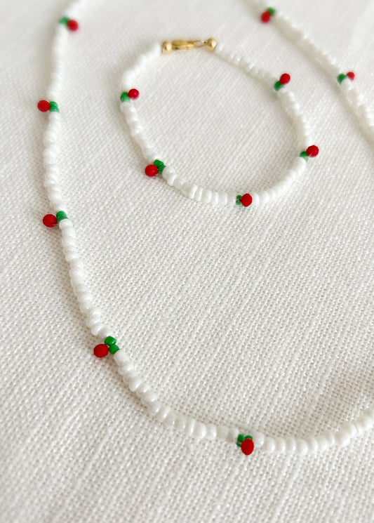 Cherries beaded necklace