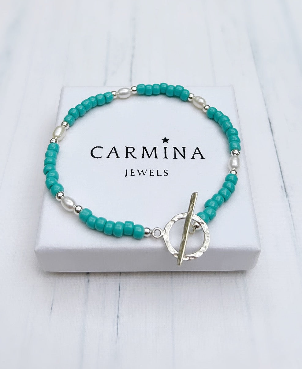 Turquoise & silver toggle pearl bracelet