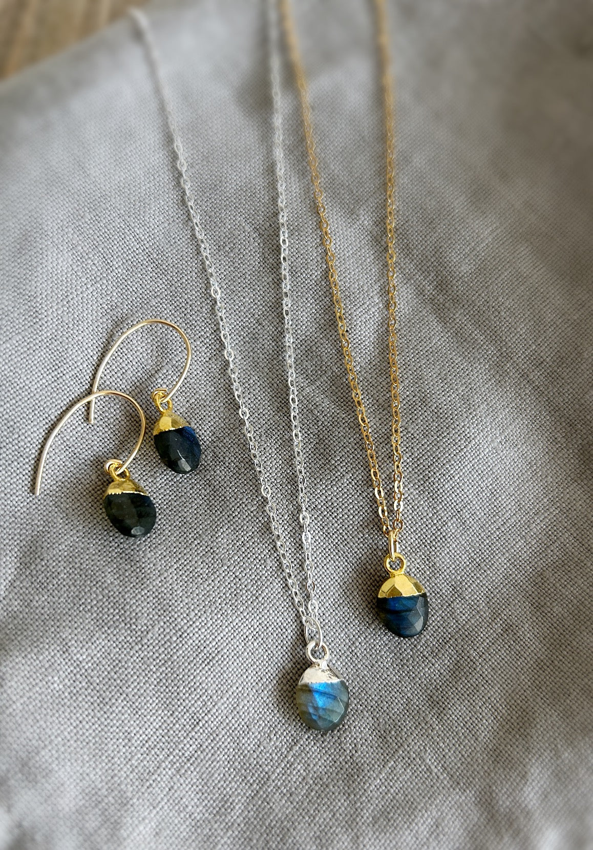 Labradorite gemstone necklace