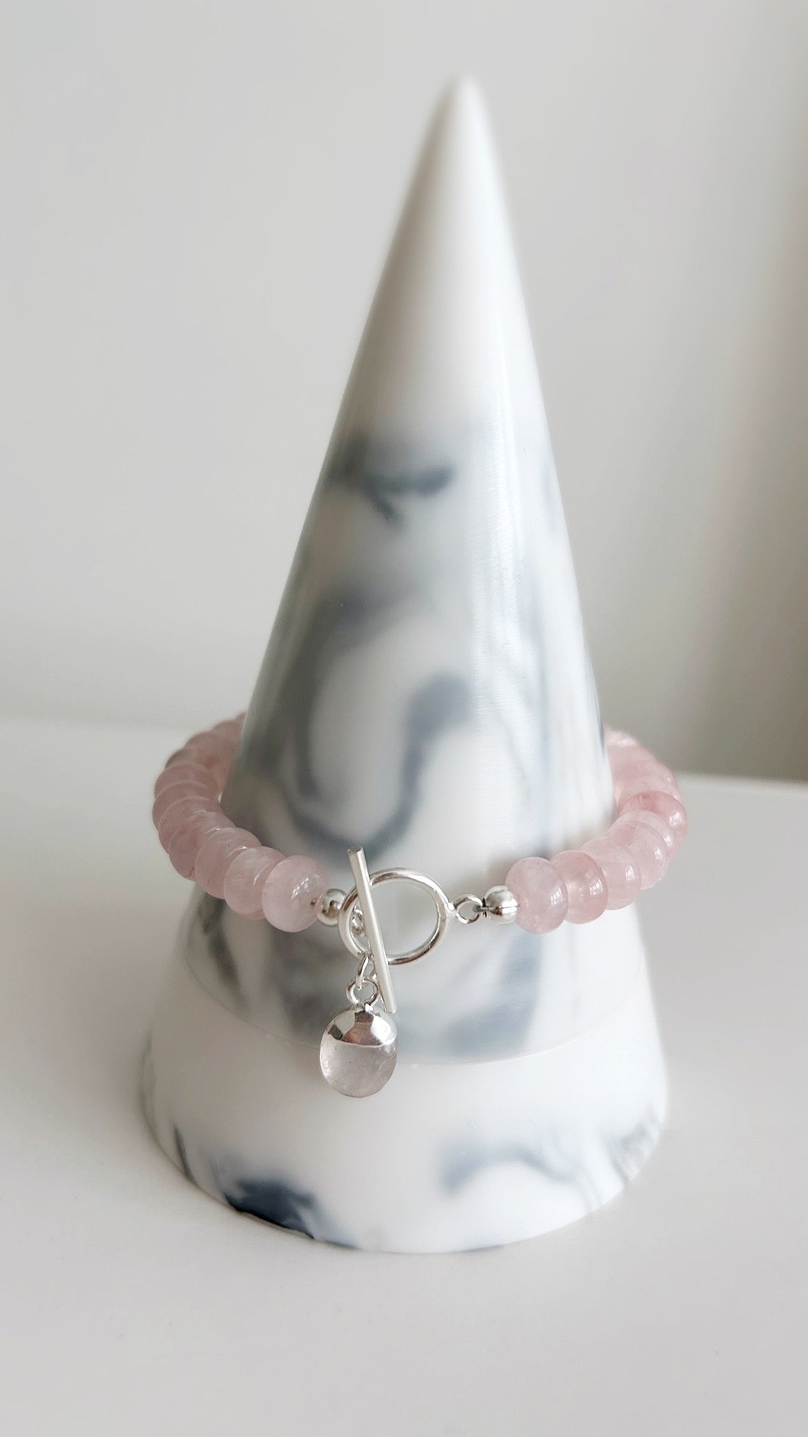 Toggle bracelet 
