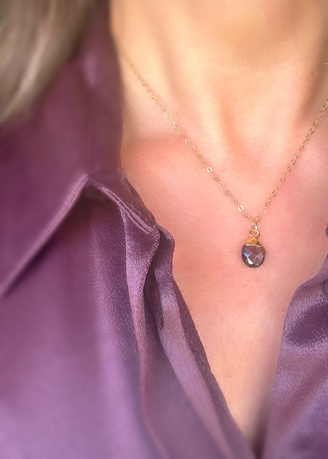 A gorgeous chocolate coloured Smoky Quartz gemstone pendant on either a Sterling Silver or Gold finish on a 16” cable chain. 